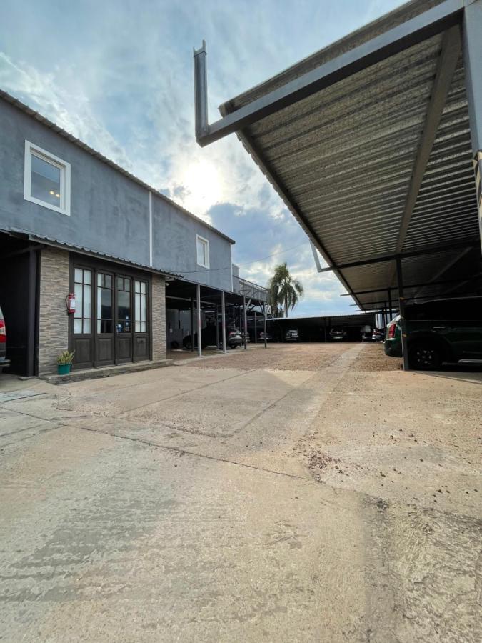 Loft & Suites Centro Salto Ngoại thất bức ảnh